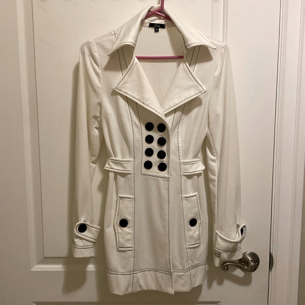 White fitted button detail cuffed blazer by Sele, size M, fits size 2